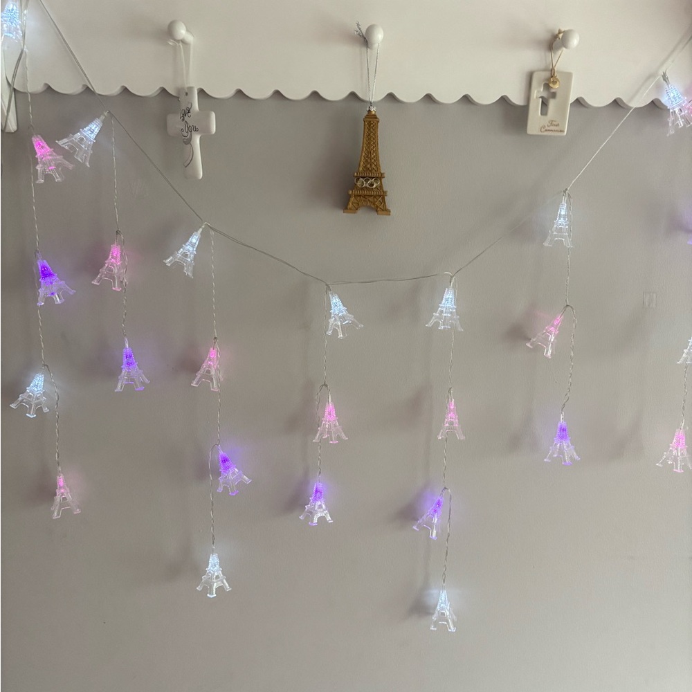 Eiffel Tower String Lights - Pink, Purple & White LED
